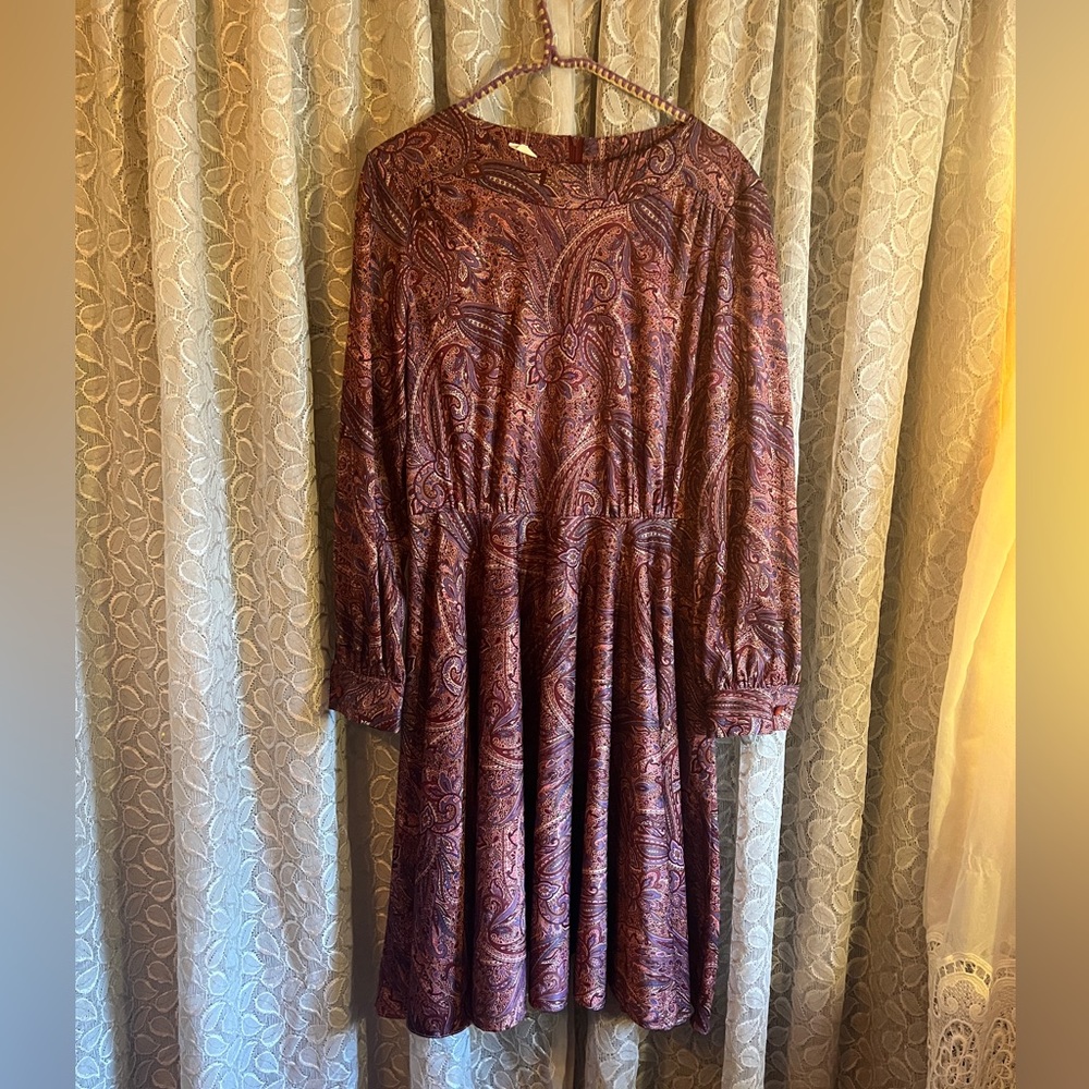 Vintage 70s fit and flare paisley disco dress